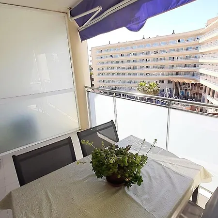 Clear Water Beach Apartment Salou